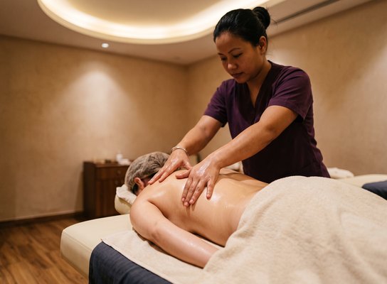 Swedish Massage in Kakkanad